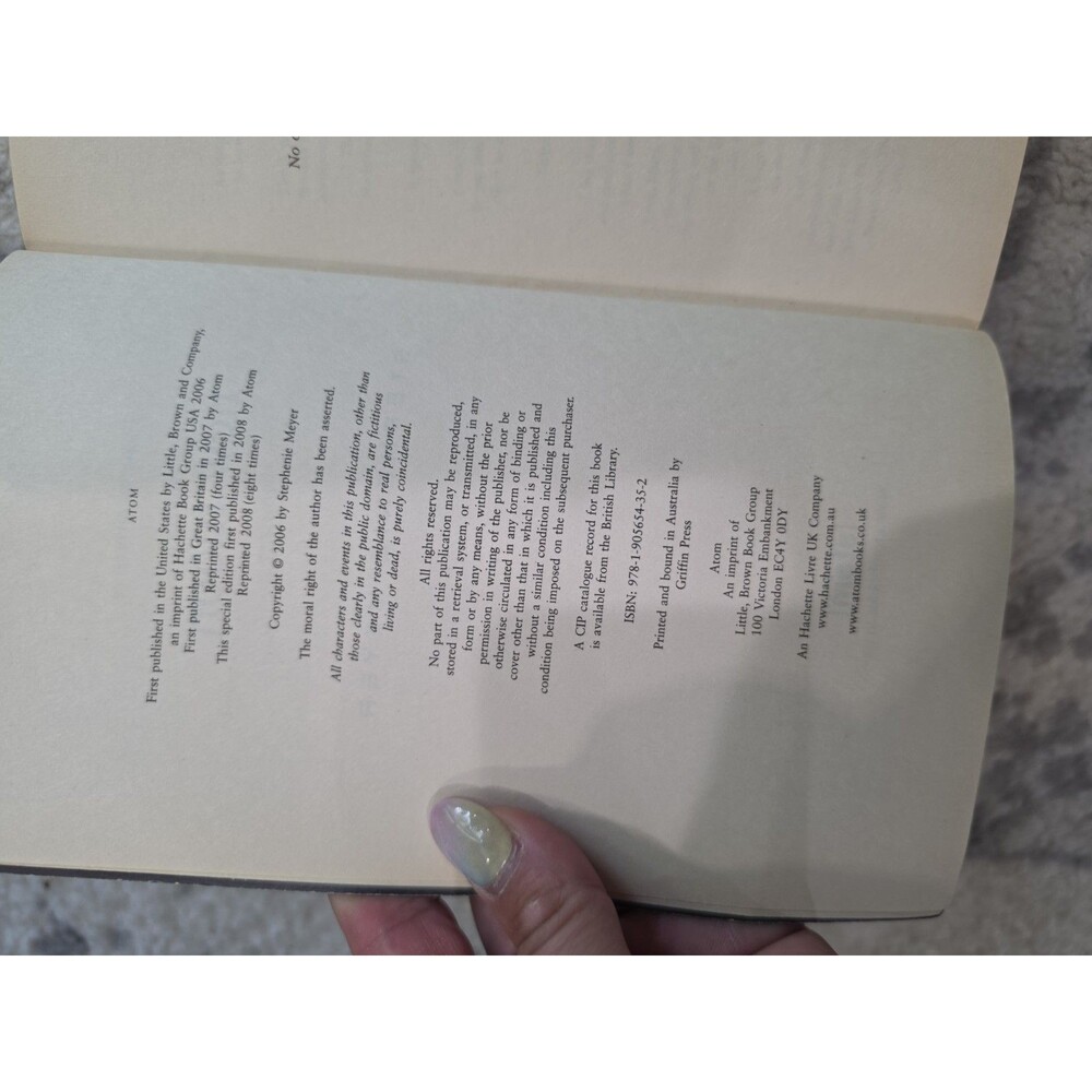 New Moon by Stephenie Meyer Paperback Twilight Series #2 Special Edition - Picture 4 of 5